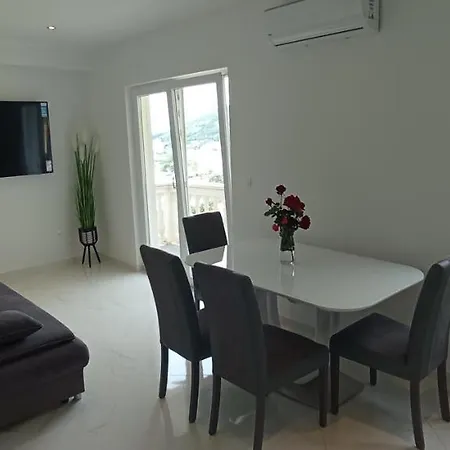 Stipan Apartment Omis